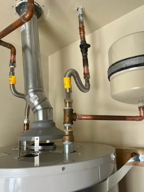 Water heater installation and plumbing repair in Country Club Acres